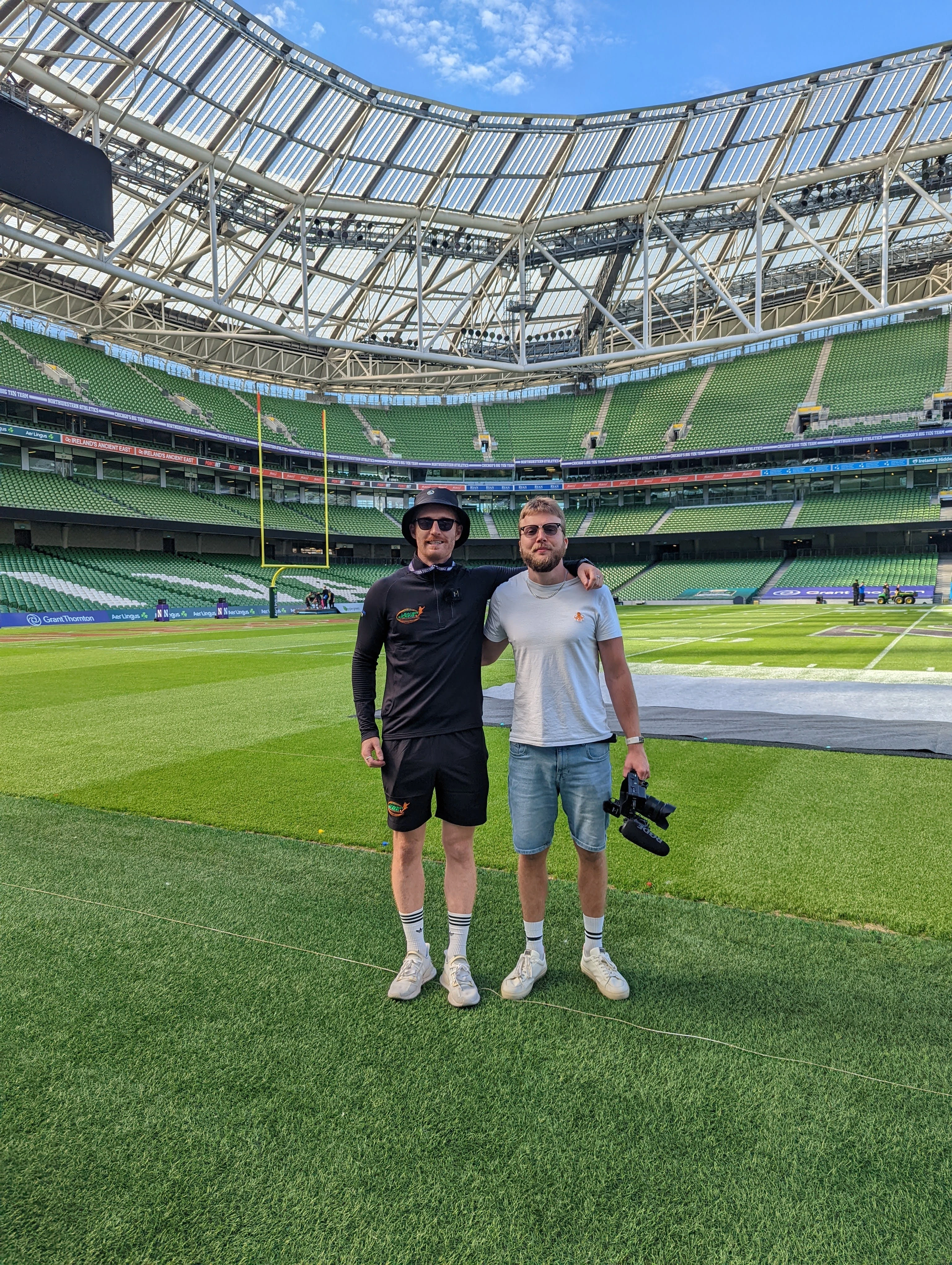 Leader Kicking behind the scenes - stadium final